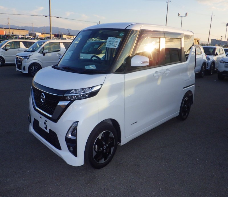 NISSAN  ROOX 2023/