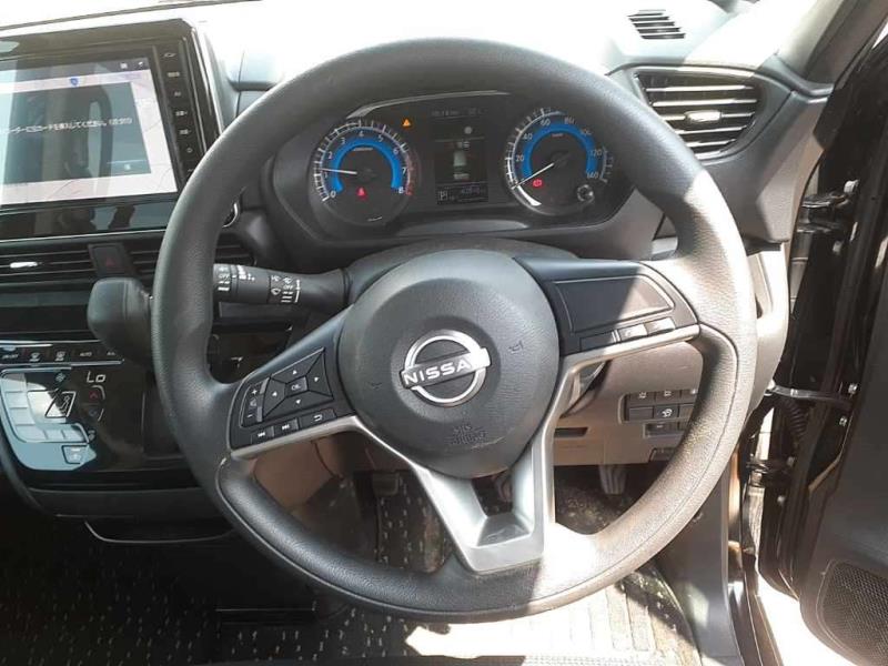 NISSAN ROOX 2023/8