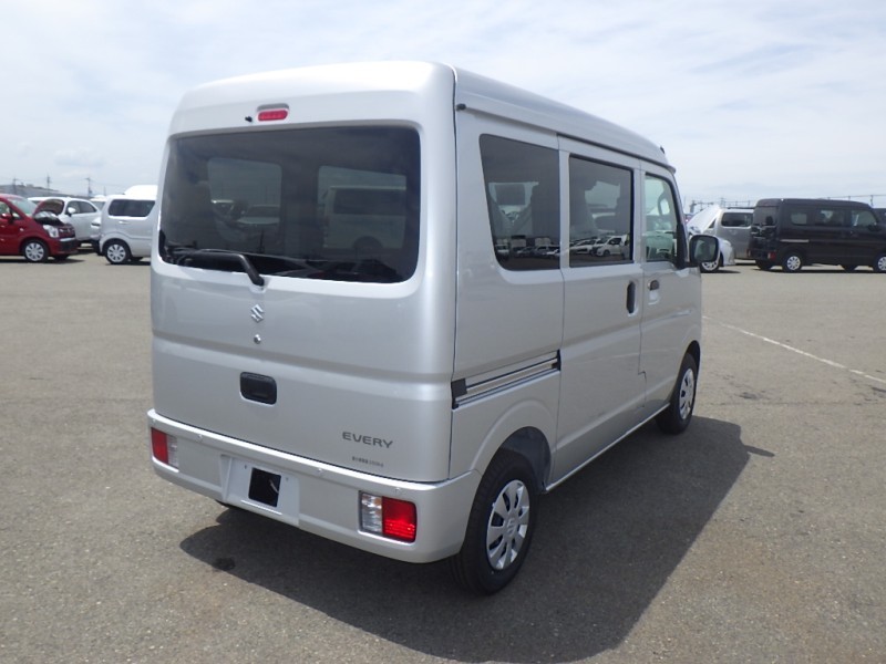 SUZUKI EVERY 2025/10
