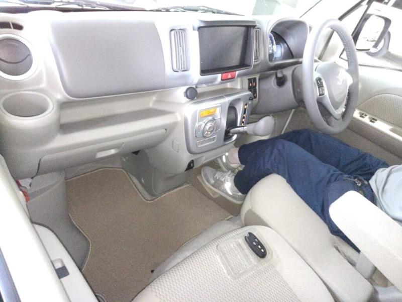 SUZUKI EVERY WAGON 2025/7