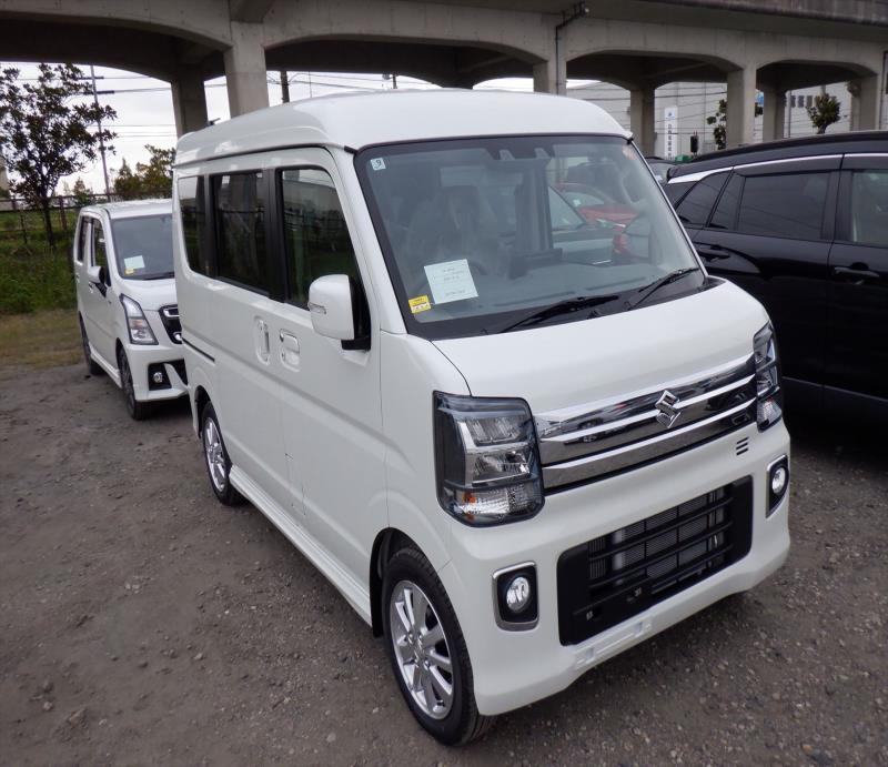 SUZUKI EVERY WAGON 2025/9