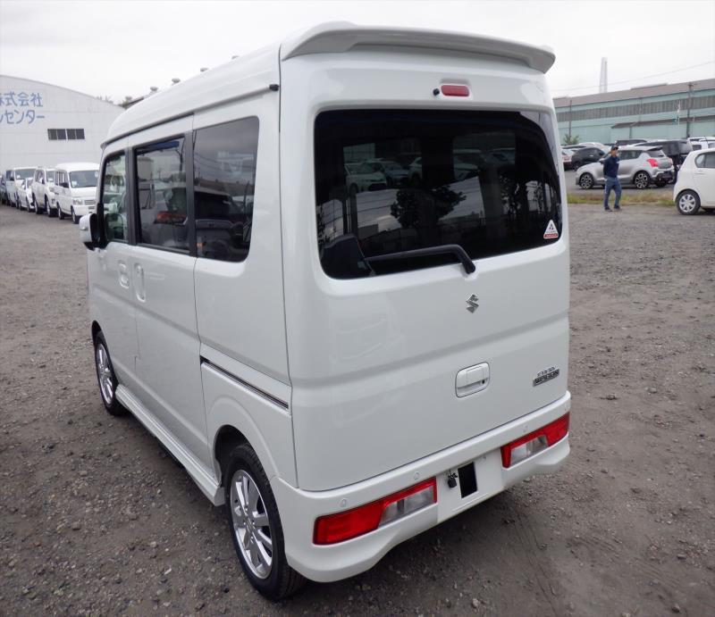 SUZUKI EVERY WAGON 2025/9