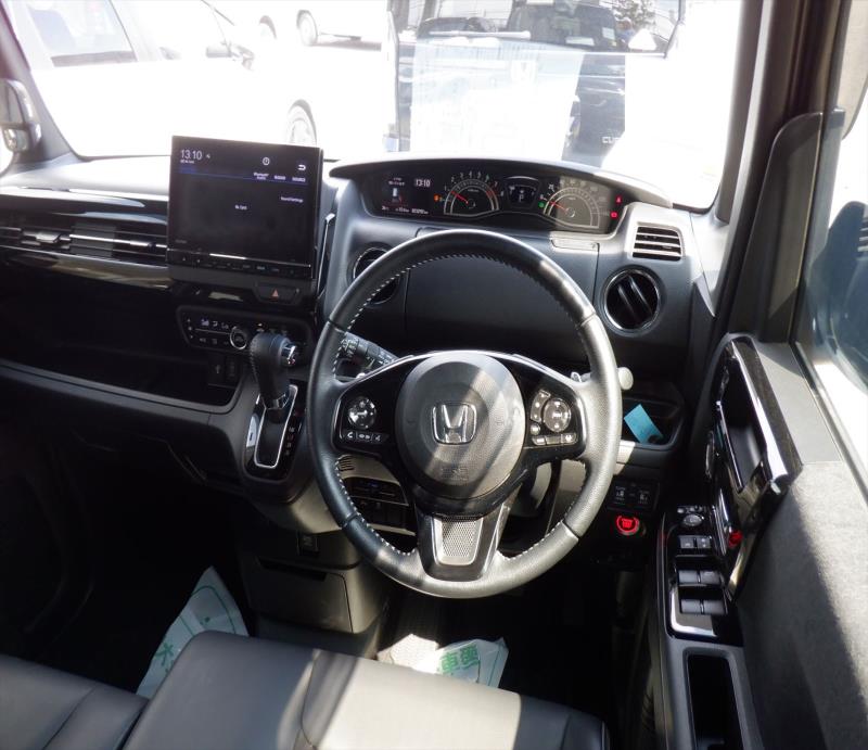 HONDA N BOX CUSTOM 2023/2