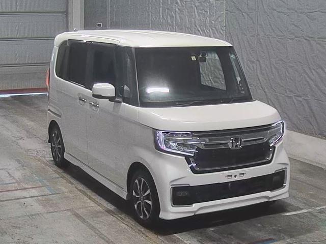 HONDA N BOX CUSTOM 2022/9