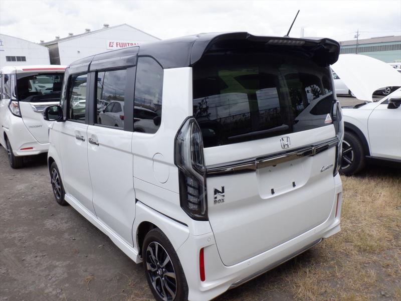 HONDA N BOX CUSTOM 2023/10