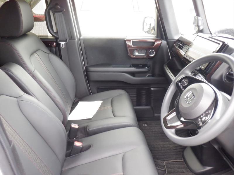 HONDA N BOX CUSTOM 2023/10