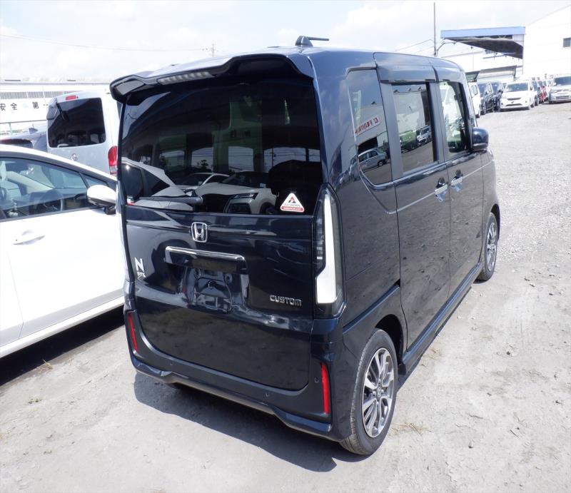 HONDA N BOX CUSTOM 2023/10