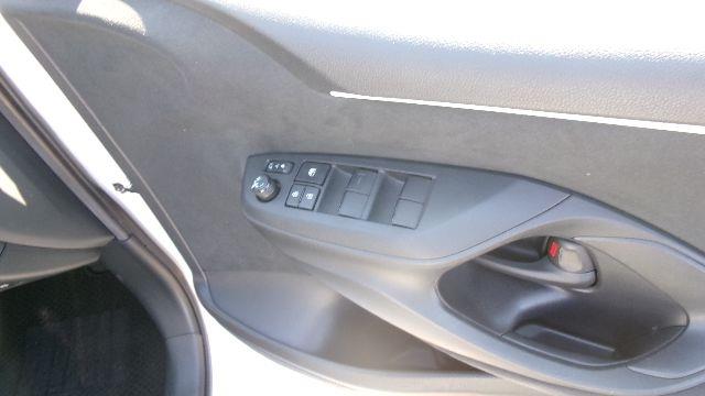 TOYOTA YARIS 2023/5