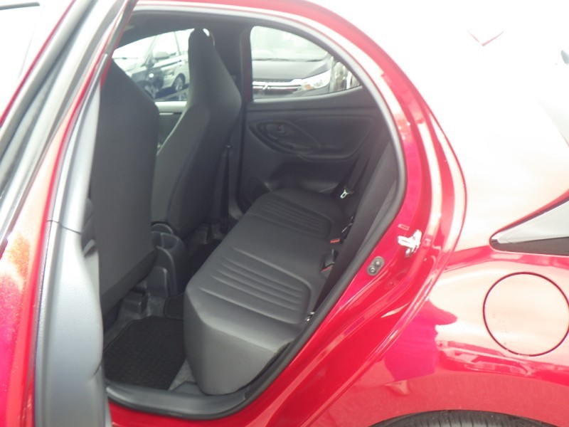 TOYOTA YARIS 2026/5