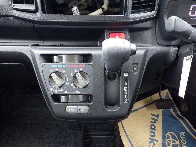 TOYOTA PIXIS EPOCH 2022/10