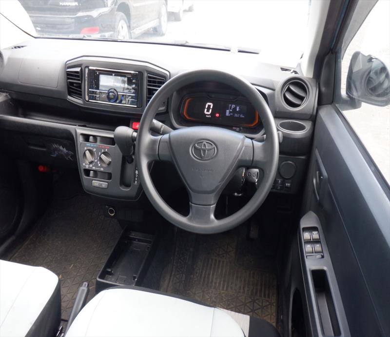 TOYOTA PIXIS EPOCH 2023/6