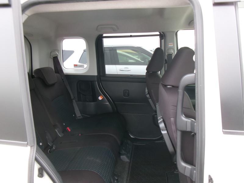 TOYOTA ROOMY 2022/9
