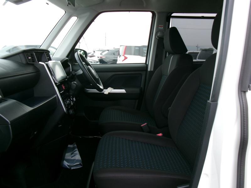 TOYOTA ROOMY 2022/9