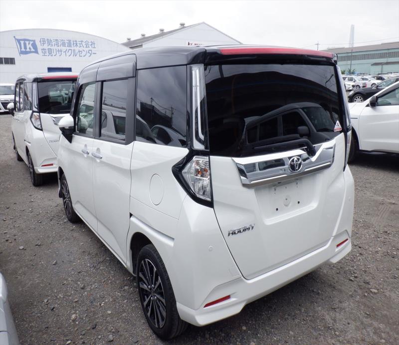 TOYOTA ROOMY 2022/10