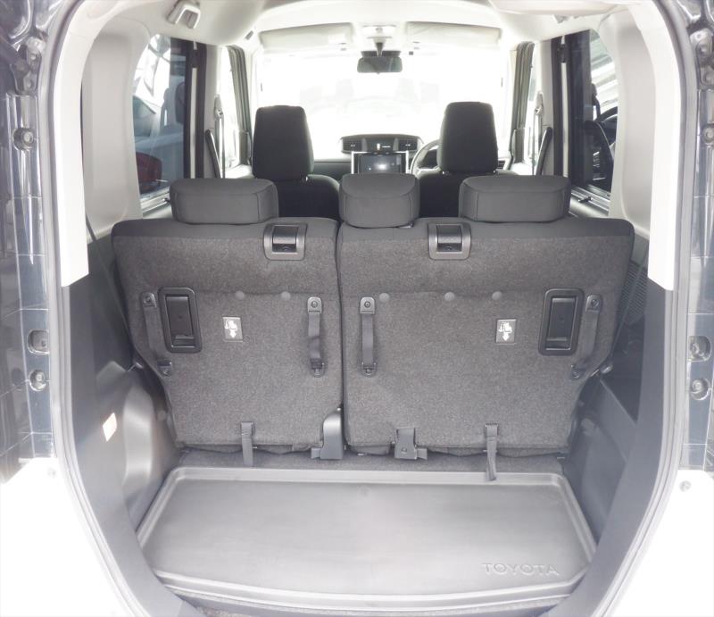 TOYOTA ROOMY 2022/10