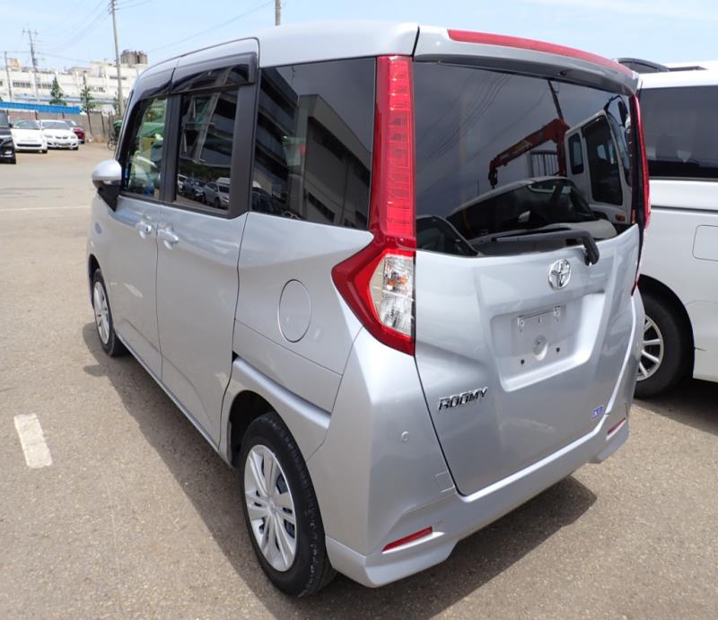 TOYOTA ROOMY 2022/10