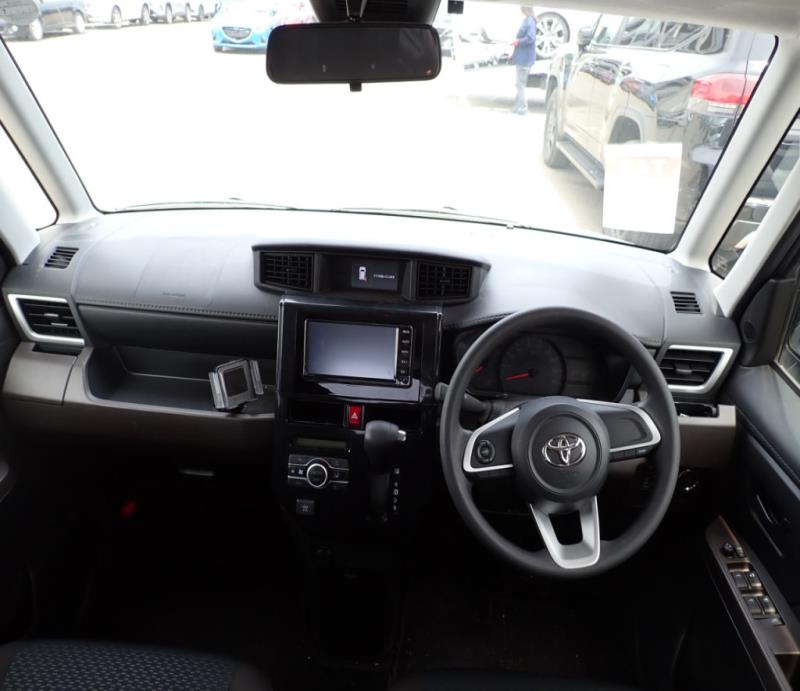 TOYOTA ROOMY 2022/10