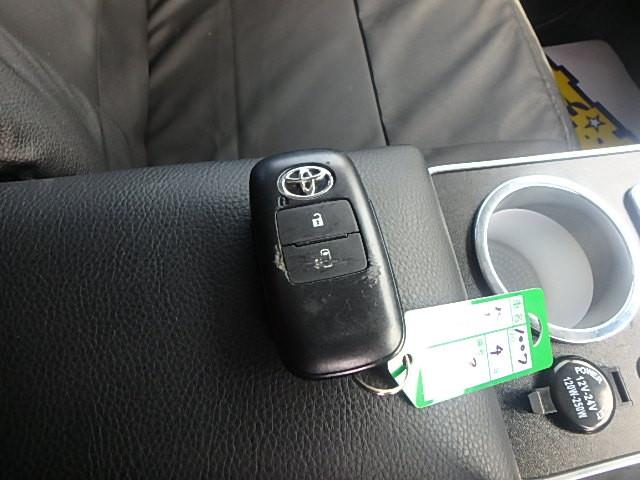 TOYOTA ROOMY 2022/10