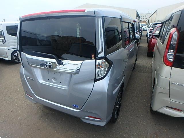 TOYOTA ROOMY 2022/10
