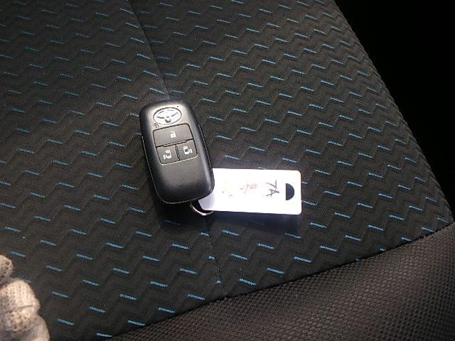 TOYOTA ROOMY 2022/10