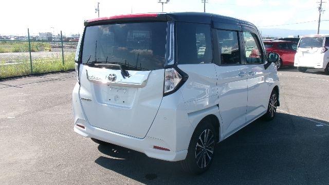 TOYOTA ROOMY 2022/10