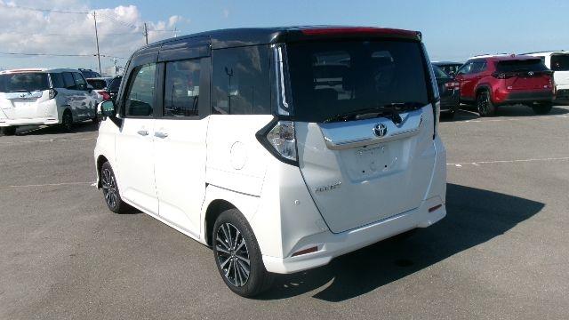 TOYOTA ROOMY 2022/10