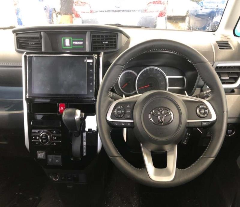 TOYOTA ROOMY 2022/11