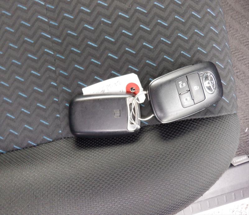 TOYOTA ROOMY 2022/12