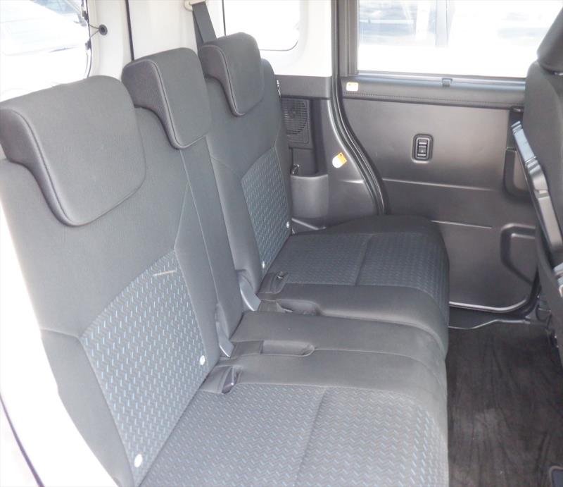 TOYOTA ROOMY 2023/1