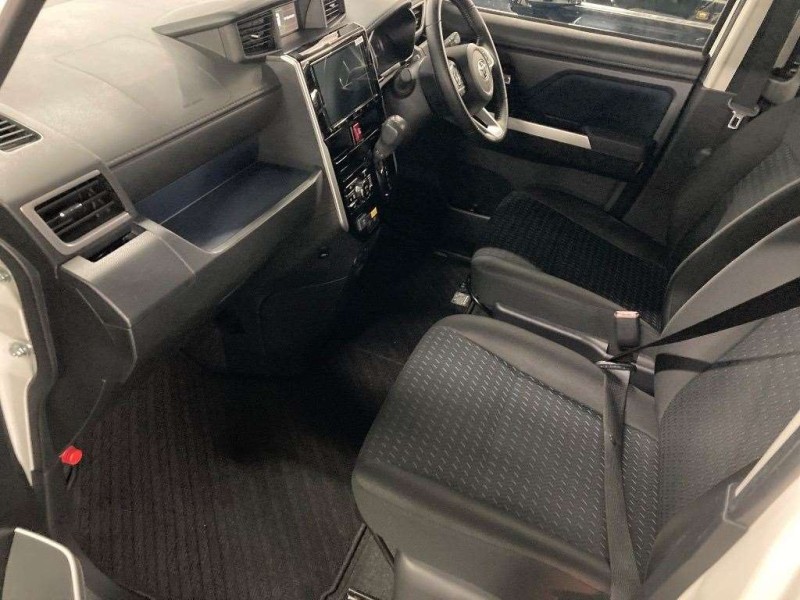 TOYOTA ROOMY 2023/5