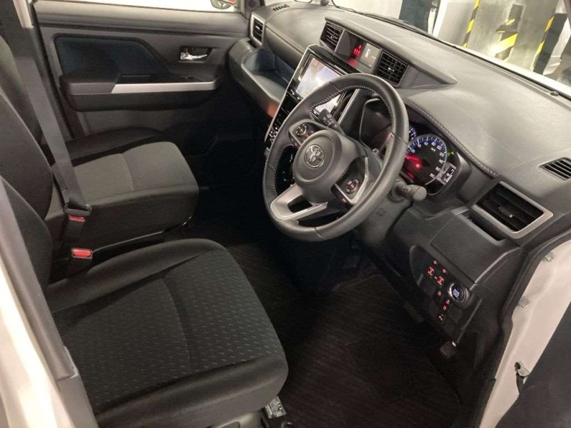 TOYOTA ROOMY 2023/5
