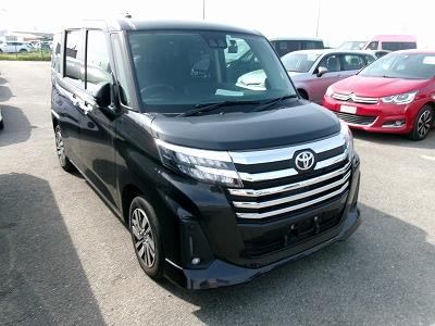 TOYOTA ROOMY 2023/4