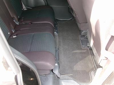 TOYOTA ROOMY 2023/4