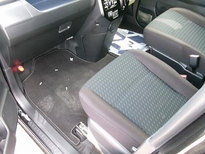 TOYOTA ROOMY 2023/4