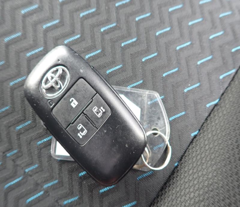 TOYOTA ROOMY 2023/7