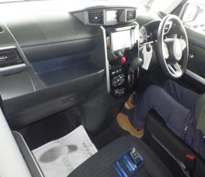 TOYOTA ROOMY 2023/7