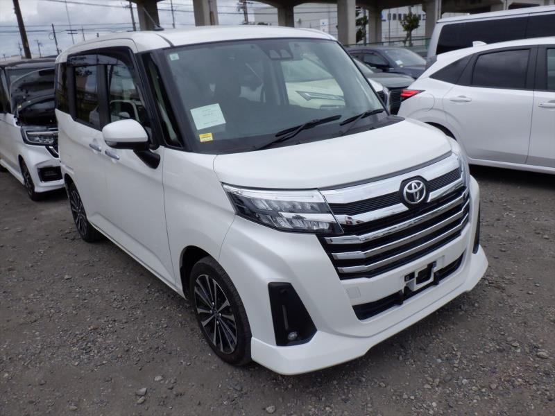 TOYOTA ROOMY 2023/8