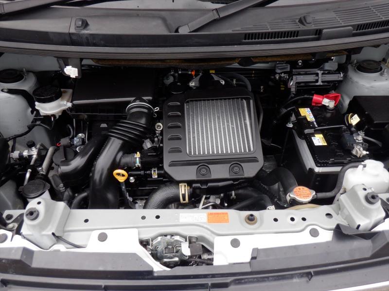 TOYOTA ROOMY 2023/8