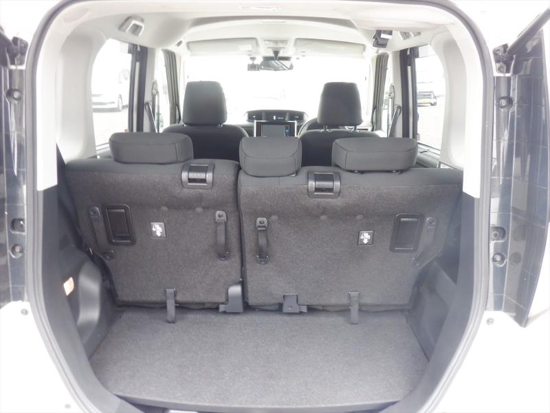 TOYOTA ROOMY 2023/8