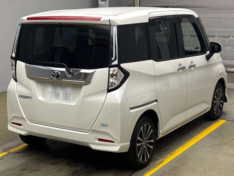 TOYOTA ROOMY 2023/9