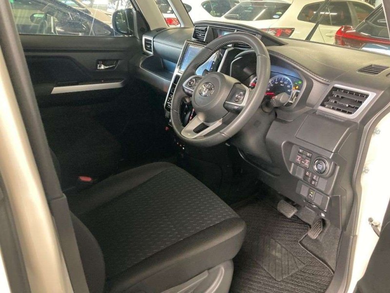 TOYOTA ROOMY 2023/9