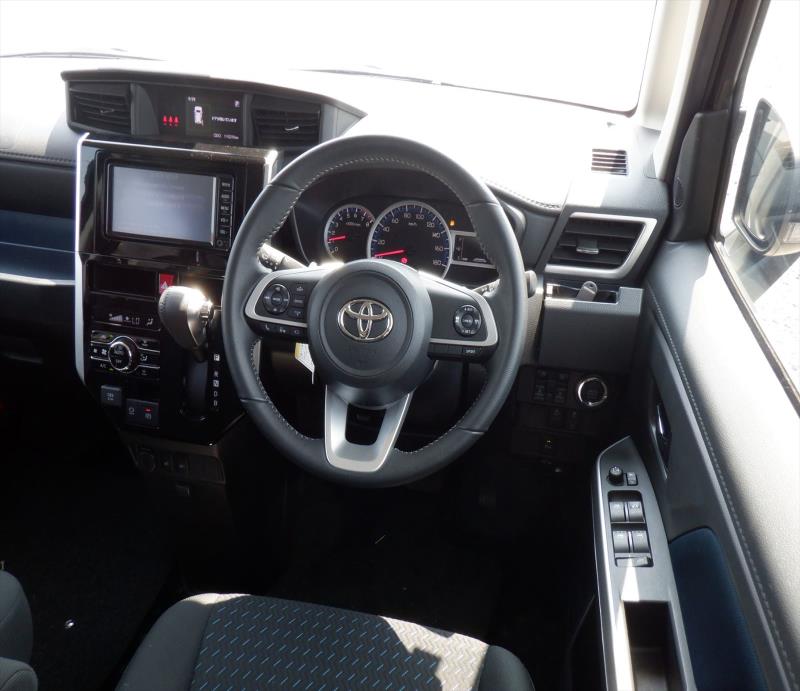 TOYOTA ROOMY 2023/10