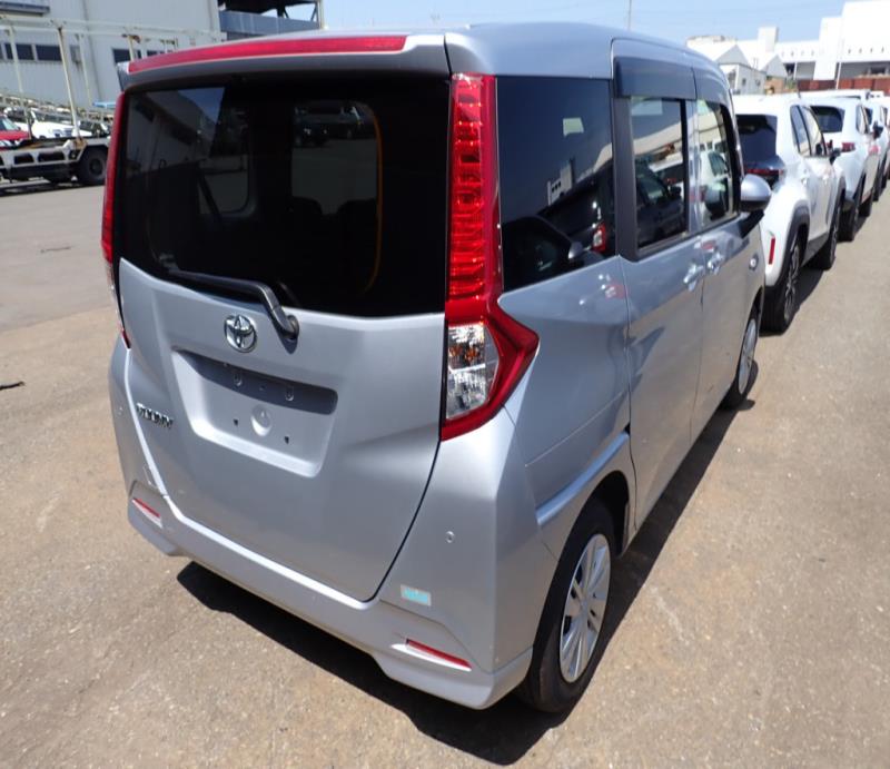 TOYOTA ROOMY 2024/7