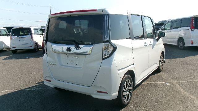 TOYOTA ROOMY 2024/10