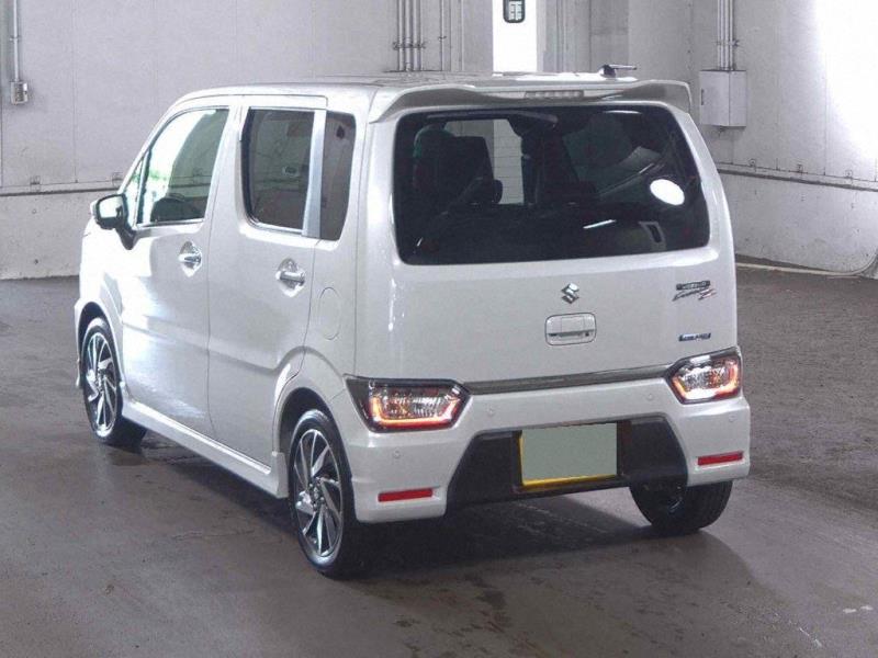SUZUKI WAGON-R CUSTOM Z 2024/6