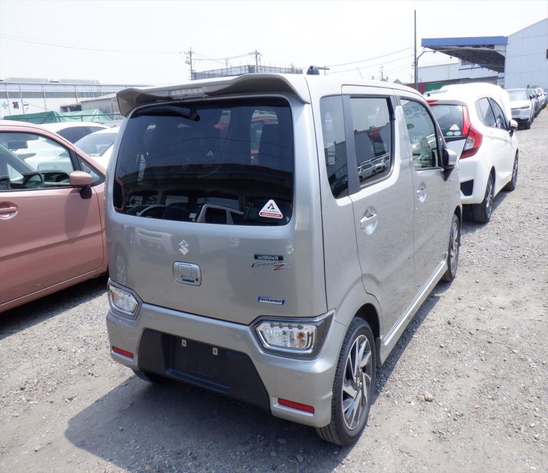 SUZUKI WAGON-R CUSTOM Z 2024/3