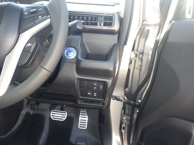SUZUKI WAGON R CUSTOM Z 2024/4