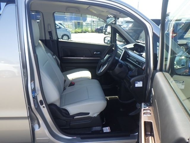 SUZUKI WAGON R CUSTOM Z 2024/4