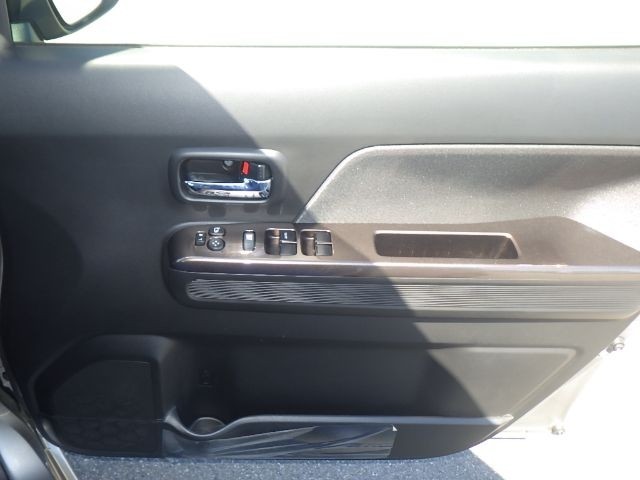SUZUKI WAGON R CUSTOM Z 2024/4
