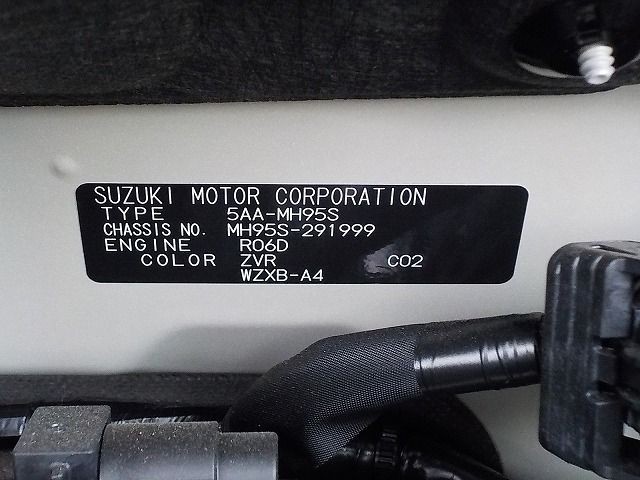 SUZUKI WAGON R CUSTOM Z 2025/10